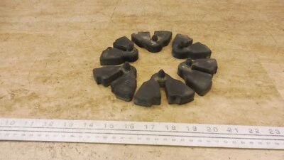 1967 Suzuki T20 Hustler 250 S348a) rear rubber wheel dampers Foto 1 de 4