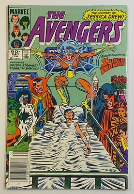 Marvel Comics - The Avengers 240 - 1984 - FN/VFN Cond. - Spider-Woman - She Hulk - Image 1 of 4