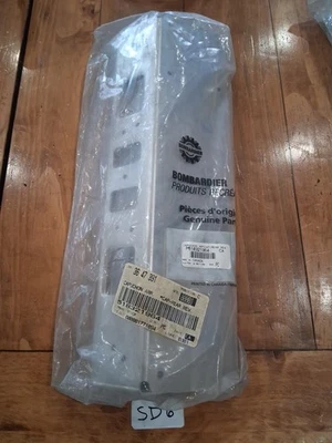 TAPA TÚNEL TRASERO SKI DOO OEM 2000 Summit 700/800 518321964 Foto 1 de 3