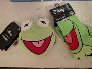 Disney The Muppets Kermit Loungefly Münztasche und Socken neu mit Etikett - Bild 1 von 5