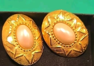 Orecchini Vintage Givenchy Paris New York Traforati Tono Oro Statement - Foto 1 di 15