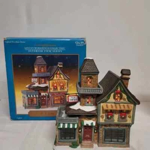 2000 Santa's Workbench T.J Toys Shop Christmas Village - Picture 1 of 7