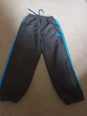 boys Lonsdale joggers 7-8 years - Image 1 of 3