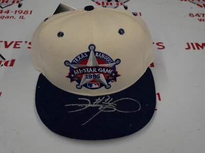 SAMMY SOSA SIGNED TEXAS RANGERS 1995 ALL STAR GAME BASEBALL CAP WITH JSA COA - Image 1 of 3
