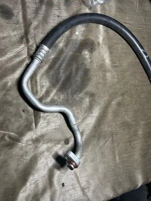 Manguera de tubo de aire acondicionado delantera Ford Fusion II 2018 HS7H19N602  Foto 1 de 4