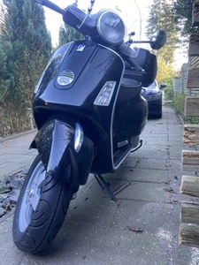 Vespa GTS original Vespa Windschutzscheibe Windschild Scheibe Mit Befestigung - Bild 1 von 2