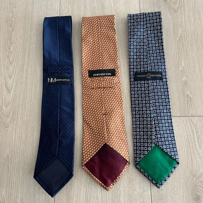 NEIMAN MARCUS Blue W/ Red Dots 100% Silk Necktie + 2 Varies Neckties Lot of 3 Foto 1 de 4