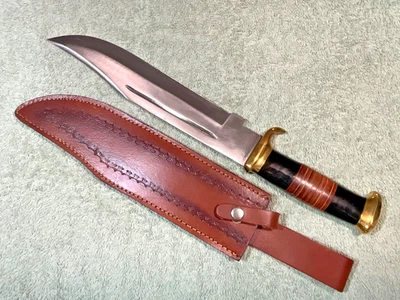 Cuchillo Bowie clásico de 18". Hoja de 12", mango de 6". Funda de cuero incl. Usado Foto 1 de 4