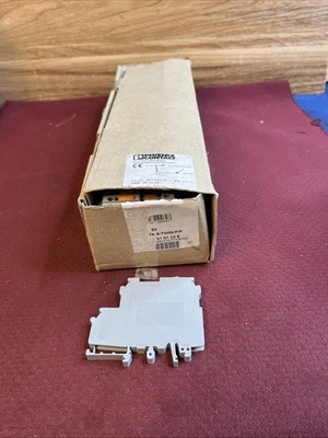 Phoenix Contact (BOX OF 50 BRAND NEW)  UDMTK-5-TWIN TERMINAL BLOCKS - Image 1 of 4
