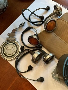 A lot of vintage Corvette restoration parts - Picture 1 of 12