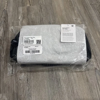 New NFL FOOTBALL  Indianapolis Colts lululemon Everywhere Belt Black BAG 🔥  - Image 1 of 3