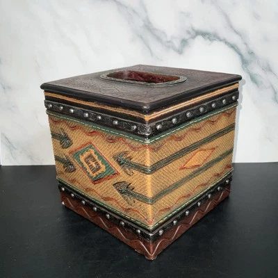 Cubierta de caja de pañuelos occidentales rústicos patrón azteca resina decoración del hogar Foto 1 de 4