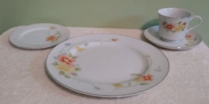 Vintage Annabelle Floral 8 Piece Dinner Service For 2 Fine China Of Japan - Picture 1 of 6
