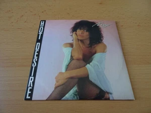 Maxi CD Rizzo - Hot Desire - 1988 - 2 Tracks - Italo Disco - Foto 1 di 2