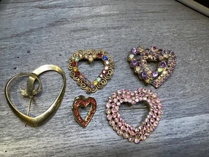 Joyería Corazones Estrás Colores X 5 Broches Prendedores Monet, Avon, Sin Marca - Imagen 1 de 2