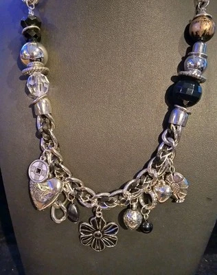 Collar Paparazzi Negro Tono Plata Luke 10:27 Grabado Corazón Dije 20" P008 Foto 1 de 4