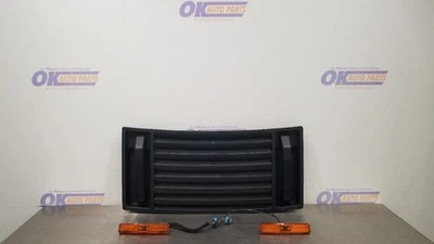 06 CUCHARA CAMPANA HUMMER H2 CON ASAS Y LUCES MARCADORAS LATERALES Foto 1 de 4