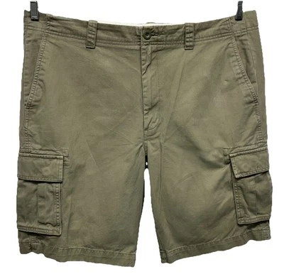 Roundtree & Yorke Men Size 42 Classic Fit Cargo Shorts Army Green 10.5" Inseam - Image 1 of 4