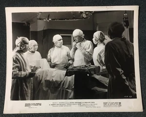 Alfred Hitchcocks SPELLBOUND 1945 ORIGINAL 8x10 FOTO! GREGORY PECK THRILLER! - Bild 1 von 2