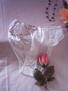 Süß seidig weiß Vintage Nylon Schulmädchen Lolita Stil Slips S 10/12 - US 6 - Bild 1 von 20