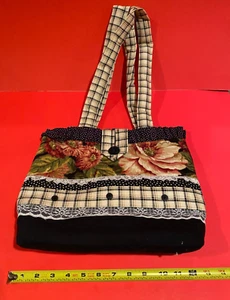 Handmade Tote Bag Floral Design - Lace accents - Picture 1 of 3