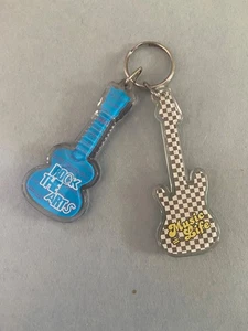 Par de Llaveros de Guitarra, "Música = Vida" y "Rock the Arts" (O-2) - Imagen 1 de 2
