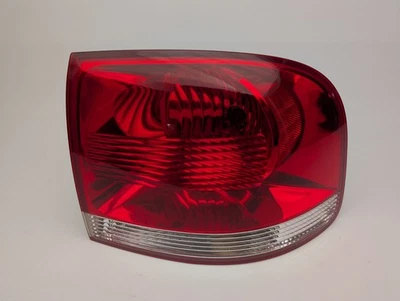 2004-2007 Volkswagen Touareg Passenger Right Taillight Tail Light assembly - Image 1 of 3