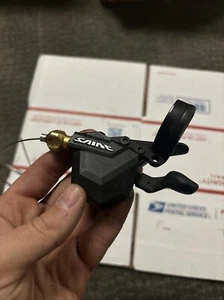 Shimano Saint SL-M810 Trigger Shifter 3 Speed - Picture 1 of 18