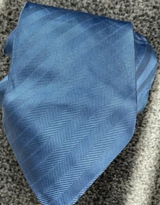 Mens Aquascutum Of London 100% Silk Blue Striped Tie England Made 3.5" Wide - Picture 1 of 2