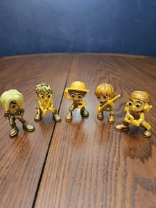 Netflix One Piece Treasure Chest Gold Minifigure 5 Piece Collectible - Picture 1 of 10
