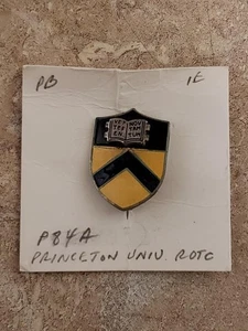 PRINCETON UNIVERSITY ROTC New Jersey Pin Back Yellow - Bild 1 von 3