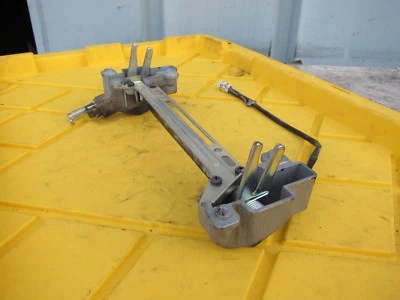 Yamaha Majesty 400 YP400 2014 soporte de montaje de bloqueo de asiento Foto 1 de 4