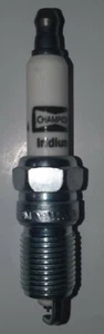 Champion 9405 RS12WMPB4 Iridium Spark Plugs Qty 4 - Picture 1 of 2