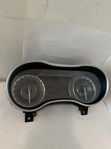 2018 Chrysler 300 SPEEDOMETER INSTRUMENT CLUSTER 3.6L OEM 68351237AC 44742KM - Picture 1 of 8