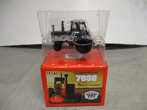 Black Allis Chalmers 7030 Maroon Belly Toy Tractor "2023 NFTM" 1/64 Scale, NIB - Picture 1 of 9