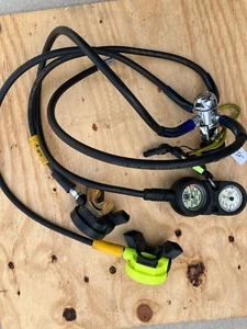 Regulador de primera etapa ScubaPro MK2 con R295 con medidor - Imagen 1 de 6