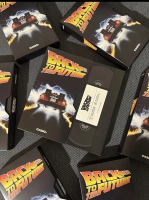 CASIO CLASSIC Regreso al Futuro CA-500WEBF-1AJR - En mano Foto 1 de 2