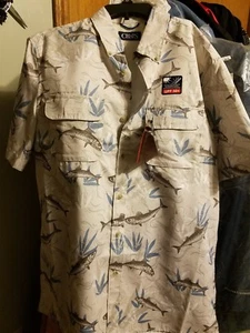Men's Chaps Fish Themed Performance UPF 50+ Short Sleeve Shirt (718M05) Khaki - Picture 1 of 12