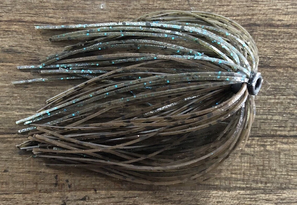 Faldas Bass Jig - Lote de 10 - Color Verde Calabaza con Escama Azul - Doble Banda Foto 1 de 1