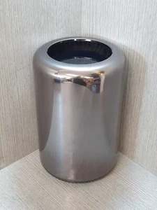 Apple Mac Pro A1481 Xeon E5 8GB DDR3 250GB SSD Monterey Late 2013 Grade C EK0606 - Bild 1 von 5