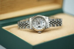 Ladies Steel & White Gold Rolex Datejust 26mm Custom White MOP Diamond Dial - Picture 1 of 7