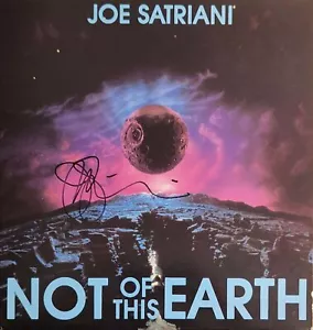 LP de vinilo autografiado por Joe Satriani Not Of This Earth (BAS) - Imagen 1 de 6