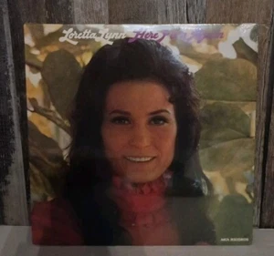 Loretta Lynn Factory Sealed LP Here I Am Again Decca NOS 1972 - Picture 1 of 4