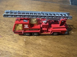 Matchbox Super Kings K-9 Fire Tender Model Truck 1/24 Scale - Picture 1 of 5