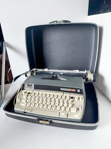Smith-Corona Electra 120 typewriter with Case Tested And Working! - Picture 1 of 19