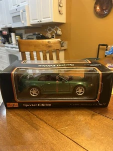 Yat Ming 1968 Ford Mustang GT 1:43 Diecast Car - Picture 1 of 6