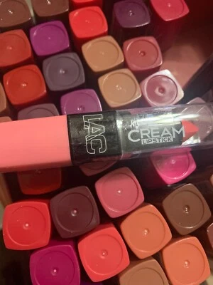 LA COLORS LIP LIPSTICK  CHOOSE from an assortment of shades & colors - Image 1 of 4
