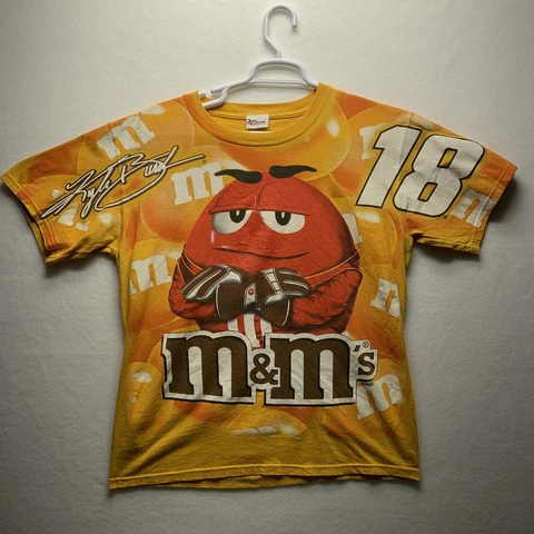 M&M Men's T Shirt Retro NASCAR Kyle Busch Cup Series Joe Gibbs Racing  Large Cover