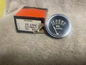 NOS AMERICAN STANDARD 207 834 OIL PRESSURE GAUGE 2 1/4 IN - Picture 1 of 5