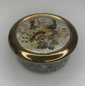 Art of Chokin Engraved Trinket Bowl with Lid, 24K Gold Edged, Japan, 2 Peacocks - Imagen 1 de 15